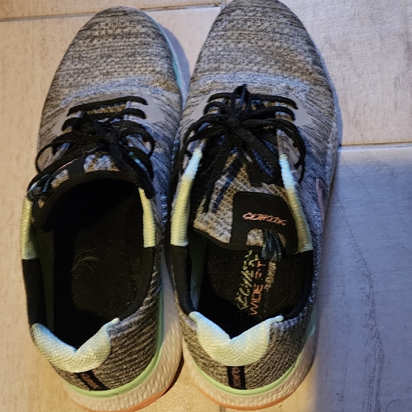 Skechers Ultra Light Athletic Shoes Women's Size 11 - Picture 3 of 7